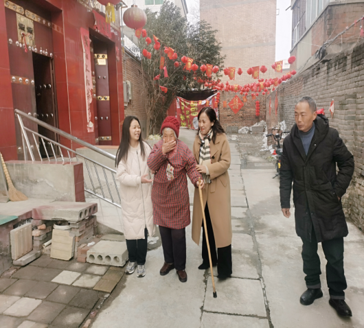 瑟瑟冬日 暖暖溫情——公司黨委、工會開展“送溫暖、送祝福”活動